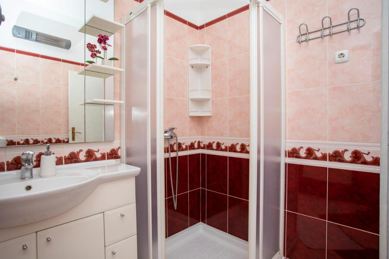 Villa Carla With Private Pool & Kids Playground - Pet Friendly Mutvoran Exteriér fotografie