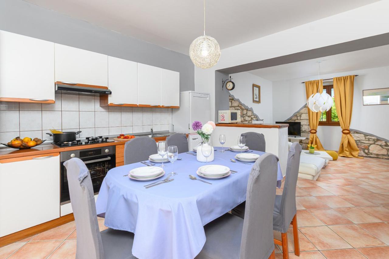 Villa Carla With Private Pool & Kids Playground - Pet Friendly Mutvoran Exteriér fotografie
