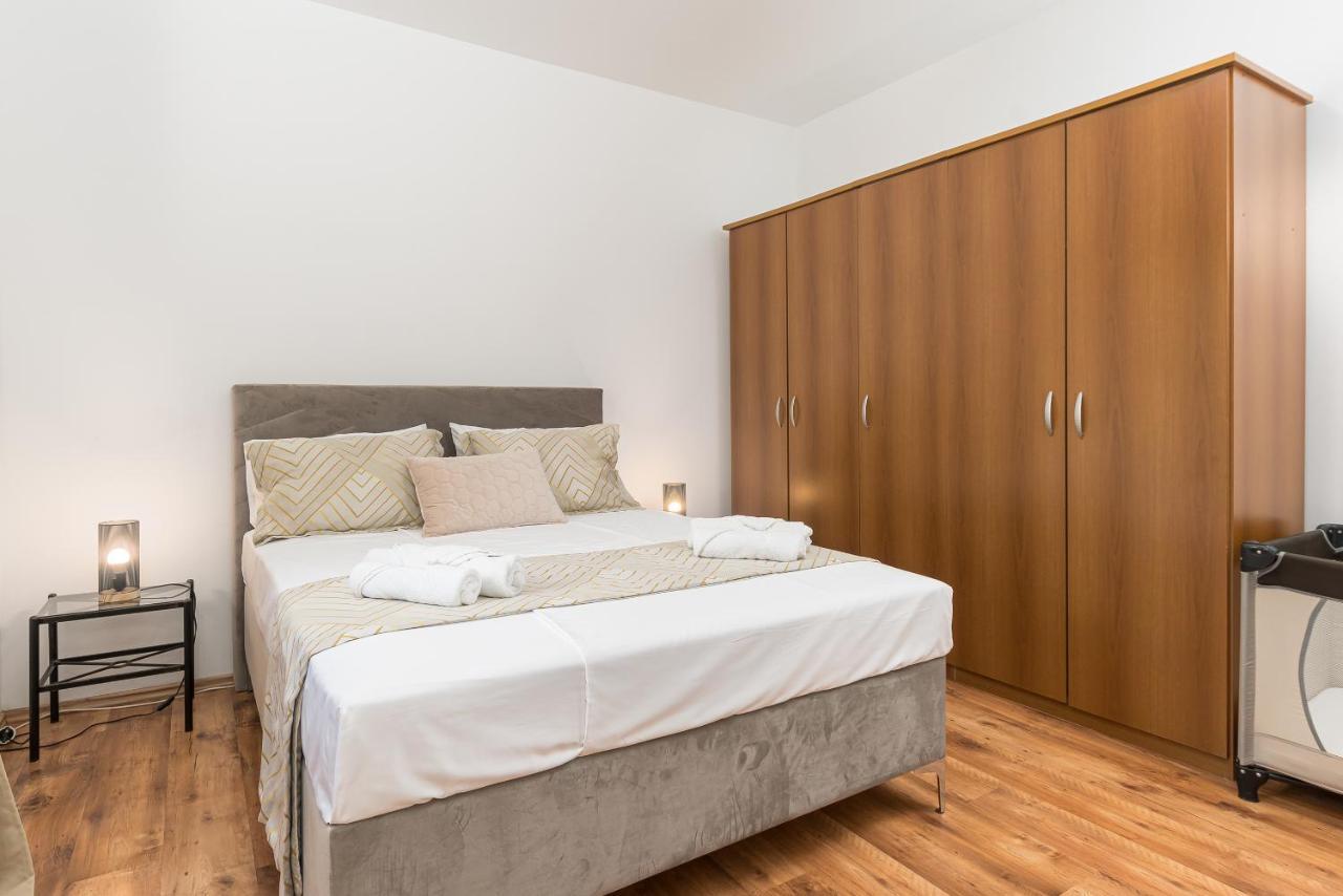 Villa Carla With Private Pool & Kids Playground - Pet Friendly Mutvoran Exteriér fotografie