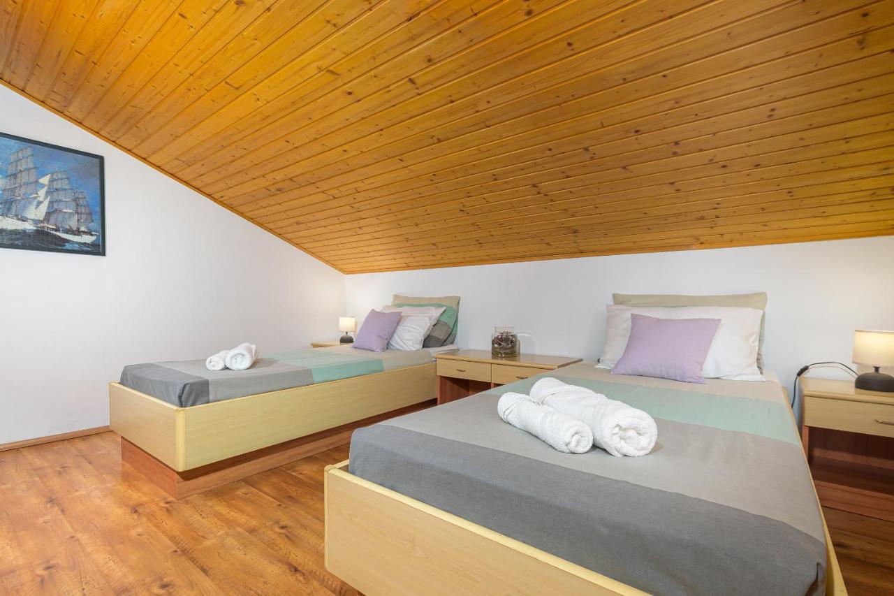 Villa Carla With Private Pool & Kids Playground - Pet Friendly Mutvoran Exteriér fotografie