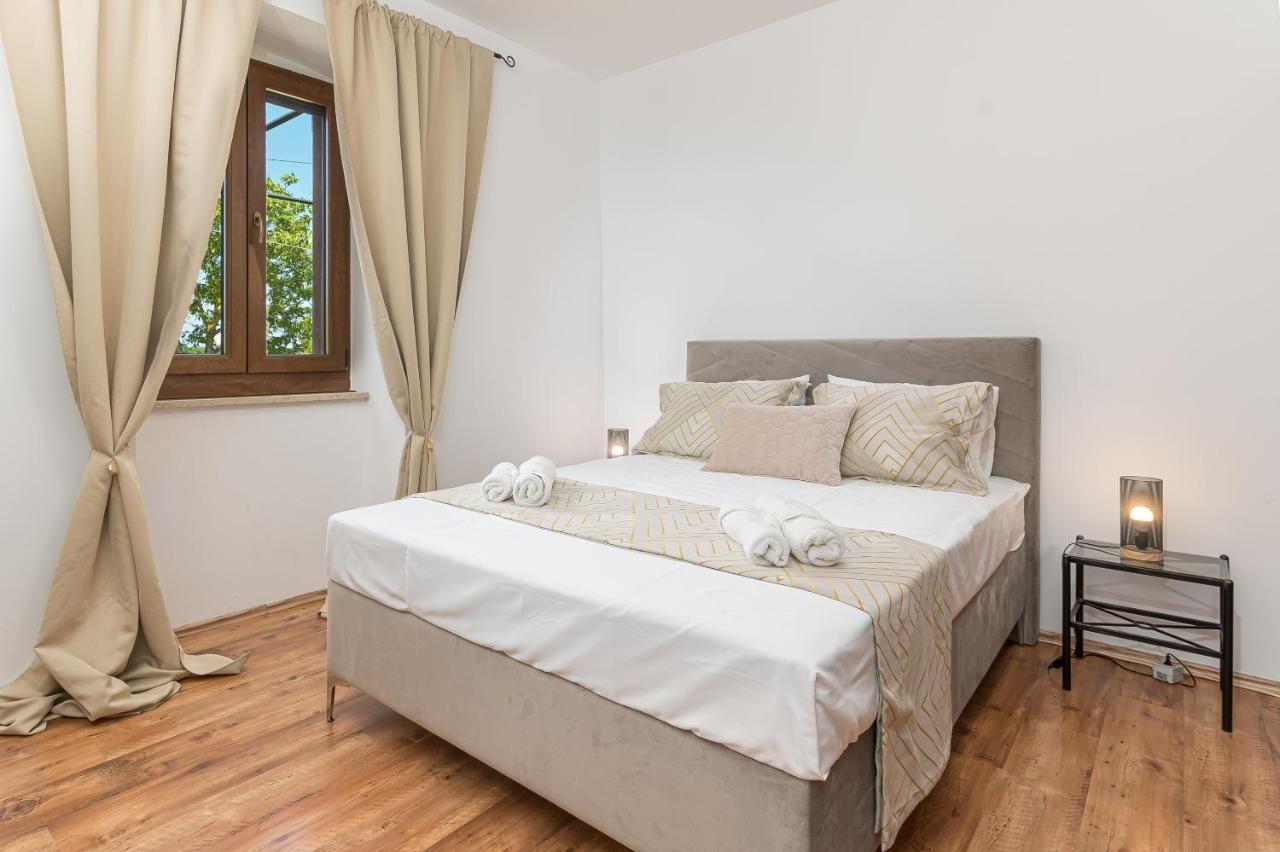 Villa Carla With Private Pool & Kids Playground - Pet Friendly Mutvoran Exteriér fotografie
