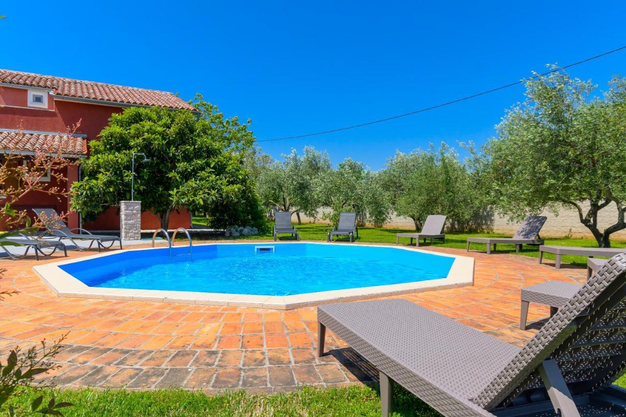 Villa Carla With Private Pool & Kids Playground - Pet Friendly Mutvoran Exteriér fotografie